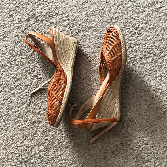 🍊 Eddie Bauer Sandals - Picture 2 of 4